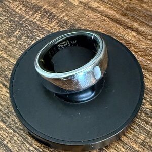 *SOLD*Oura Ring Gen 3 size 9 Horizon Silver